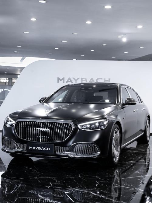 重庆242岚图汽车的售后服务让用户无忧出行，迈巴赫未来的豪华车趋势